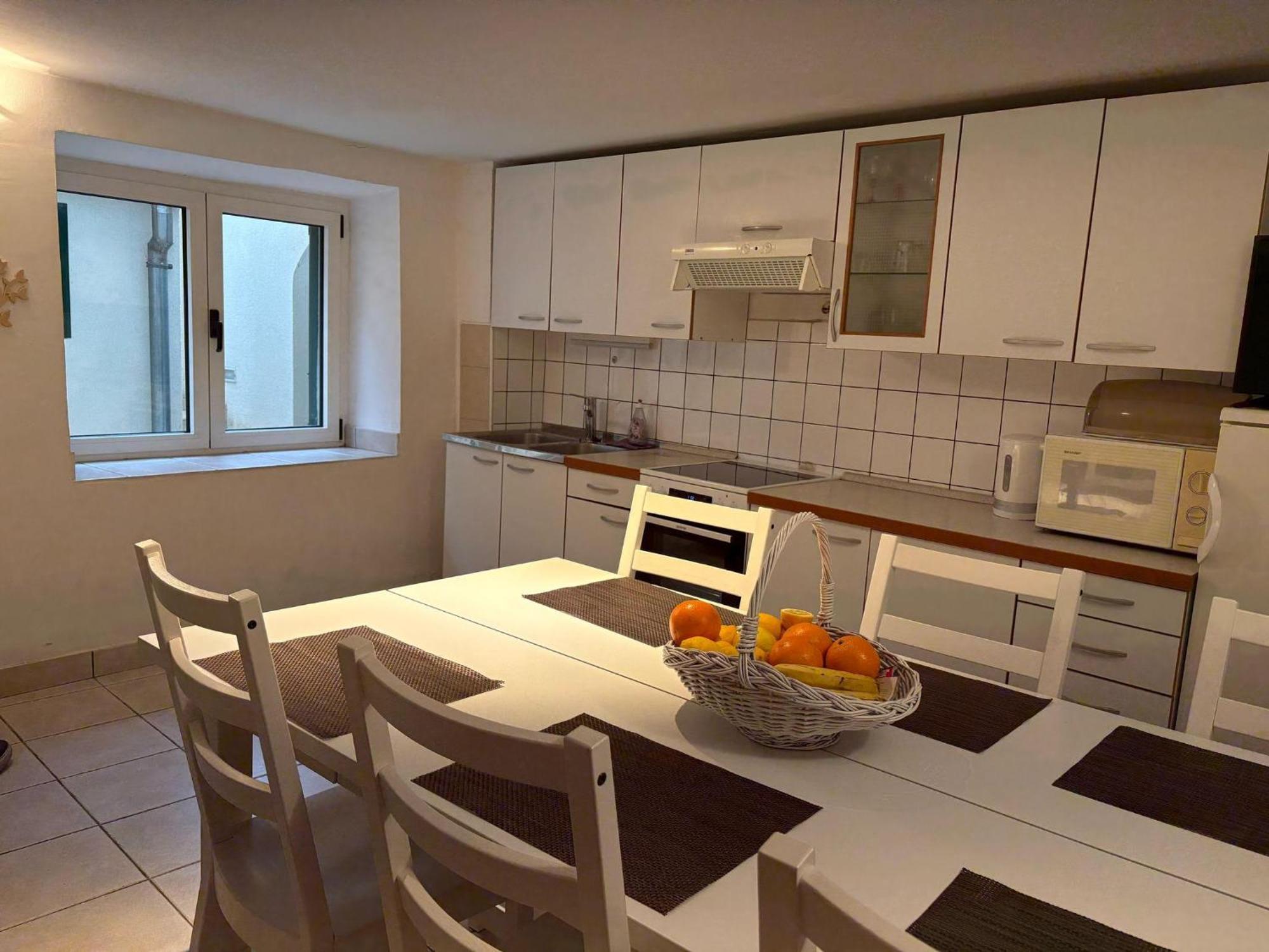 Stone Apartment พรีมอชเตน ภายนอก รูปภาพ